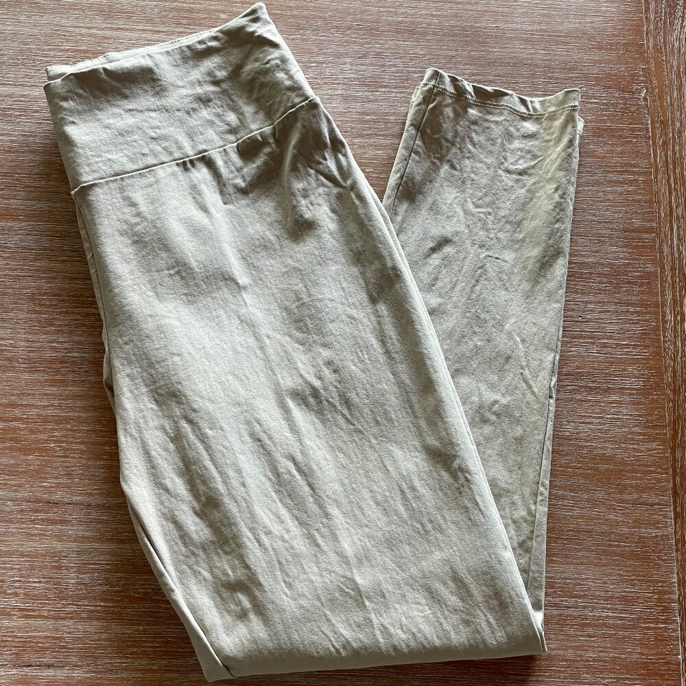 Hybrid & Company Khaki Stone Pull-On Pants Size L- XL
